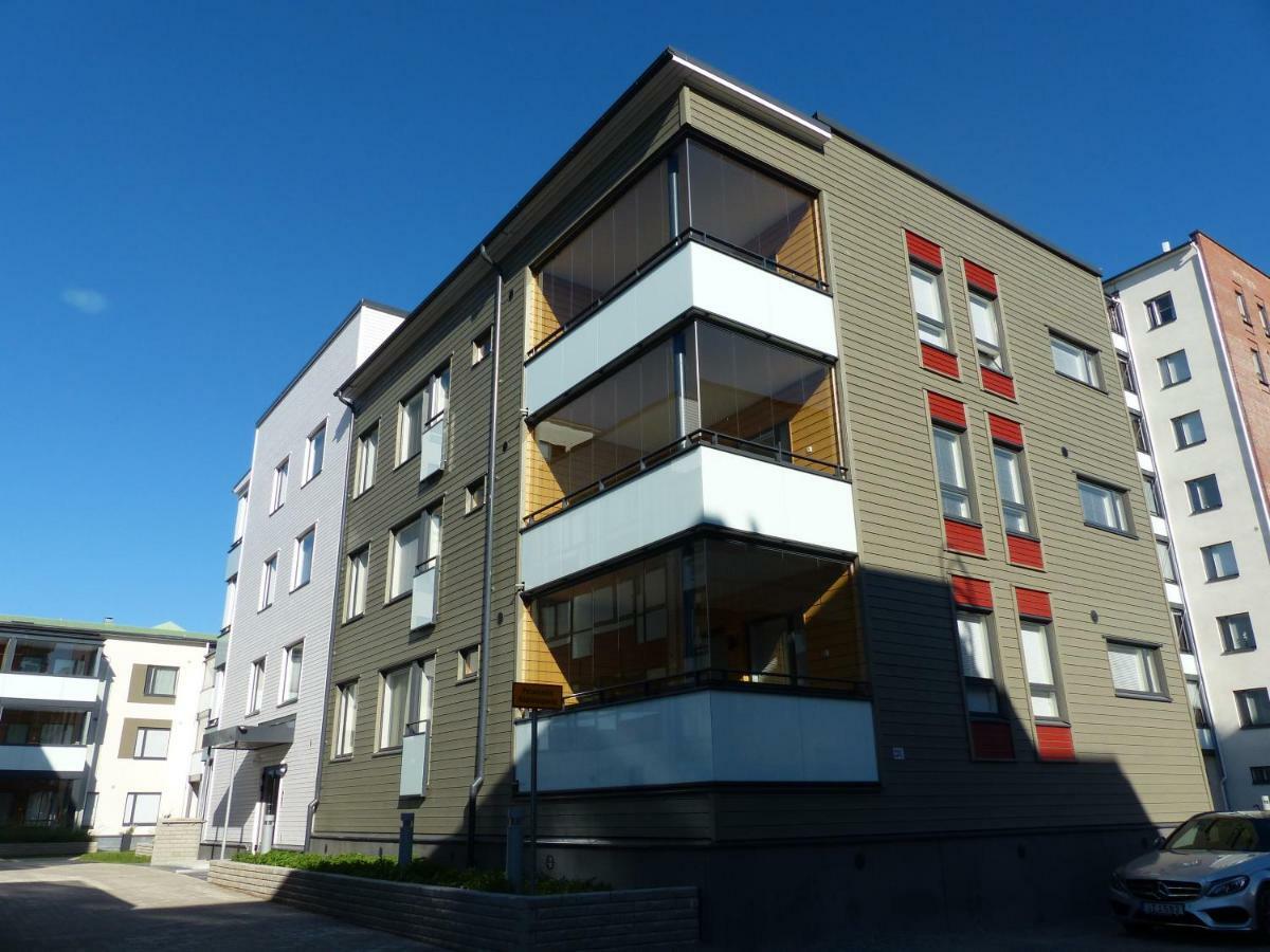 Westbay Apartment